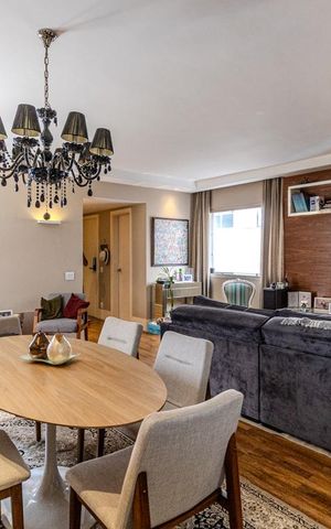 Apartamento à venda com 142m², 3 quartos e 2 vagas Apartamento à venda com 142m², 3 quartos e 2 vagasSala