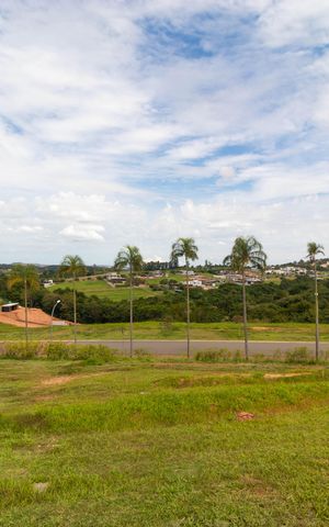 Casa de condomínio à venda com 496m², 4 quartos e 3 vagas Casa de condomínio à venda com 496m², 4 quartos e 3 vagasVista do Quintal