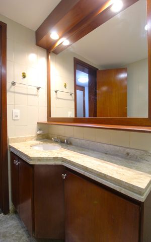 Apartamento para alugar com 120m², 3 quartos e 2 vagasBanheiro Social