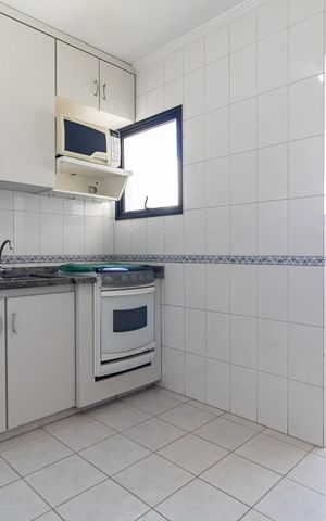 Apartamento para alugar com 72m², 3 quartos e 2 vagasCozinha