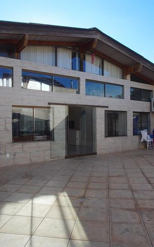 Casa para alugar com 220m², 3 quartos e 2 vagasQuintal - Fundos