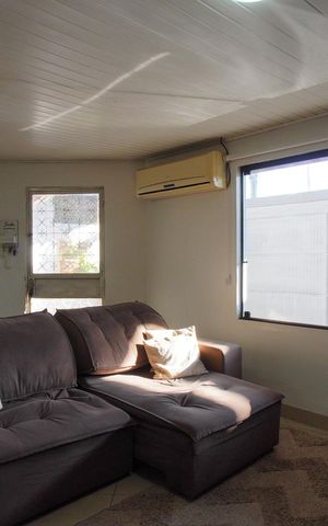 Casa para alugar com 220m², 3 quartos e 2 vagasSala