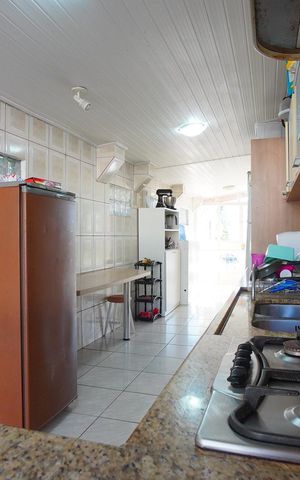 Casa para alugar com 220m², 3 quartos e 2 vagasCozinha
