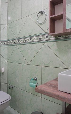 Casa para alugar com 220m², 3 quartos e 2 vagasBanheiro Corredor