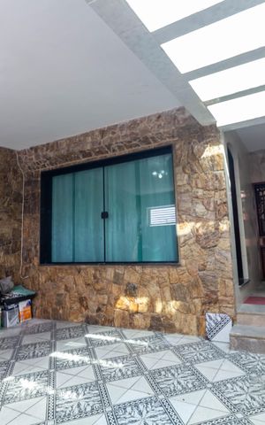 Casa à venda com 290m², 2 quartos e 2 vagas Casa à venda com 290m², 2 quartos e 2 vagasGaragem