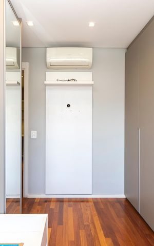 Apartamento à venda com 225m², 4 quartos e 4 vagas Apartamento à venda com 225m², 4 quartos e 4 vagasSuíte 4