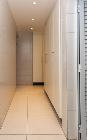 Apartamento à venda com 225m², 4 quartos e 4 vagas Apartamento à venda com 225m², 4 quartos e 4 vagasÁrea de Serviço