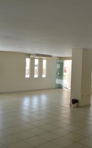 Apartamento à venda com 146m², 3 quartos e 2 vagas Apartamento à venda com 146m², 3 quartos e 2 vagasÁrea comum - Salão de festas