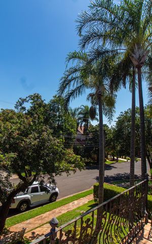 Casa de condomínio à venda com 450m², 4 quartos e 4 vagas Casa de condomínio à venda com 450m², 4 quartos e 4 vagasVista da Sacada da Suíte 2