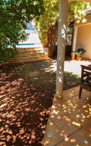 Casa de condomínio à venda com 450m², 4 quartos e 4 vagas Casa de condomínio à venda com 450m², 4 quartos e 4 vagasÁrea comum - Área Externa dos Fundos