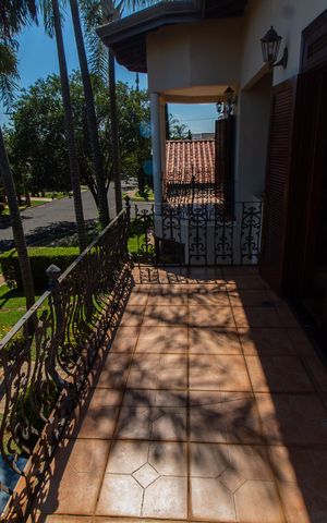 Casa de condomínio à venda com 450m², 4 quartos e 4 vagas Casa de condomínio à venda com 450m², 4 quartos e 4 vagasSacada da Suíte 2