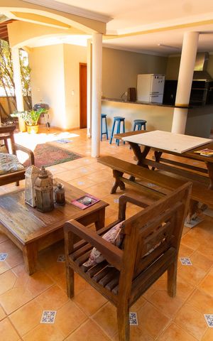 Casa de condomínio à venda com 450m², 4 quartos e 4 vagas Casa de condomínio à venda com 450m², 4 quartos e 4 vagasÁrea comum