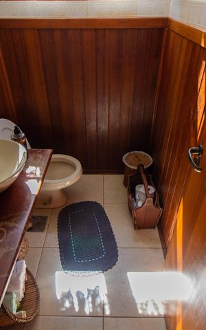 Casa de condomínio à venda com 450m², 4 quartos e 4 vagas Casa de condomínio à venda com 450m², 4 quartos e 4 vagasLavabo
