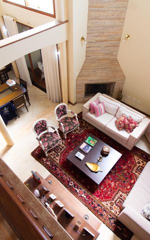 Casa de condomínio à venda com 450m², 4 quartos e 4 vagas Casa de condomínio à venda com 450m², 4 quartos e 4 vagasVista do Hall do Piso