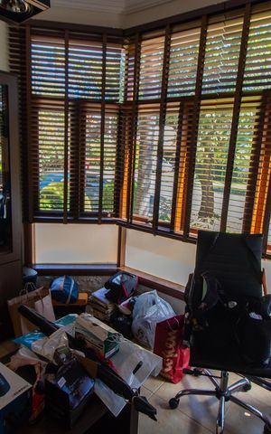 Casa de condomínio à venda com 450m², 4 quartos e 4 vagas Casa de condomínio à venda com 450m², 4 quartos e 4 vagasEscritório do Térreo