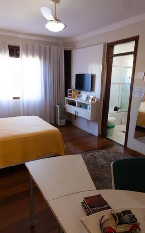 Casa de condomínio à venda com 450m², 4 quartos e 4 vagas Casa de condomínio à venda com 450m², 4 quartos e 4 vagasSuíte 3