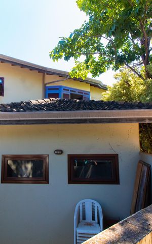 Casa de condomínio à venda com 450m², 4 quartos e 4 vagas Casa de condomínio à venda com 450m², 4 quartos e 4 vagasÁrea comum - Área Externa dos Fundos