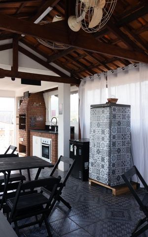 Casa para alugar com 250m², 3 quartos e 2 vagas Casa para alugar com 250m², 3 quartos e 2 vagasEspaço Gourmet