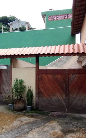 Casa à venda com 90m², 2 quartos e 2 vagasFachada Interna