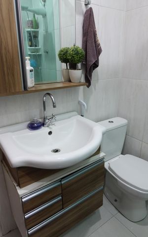 Casa à venda com 90m², 2 quartos e 2 vagasBanheiro Social