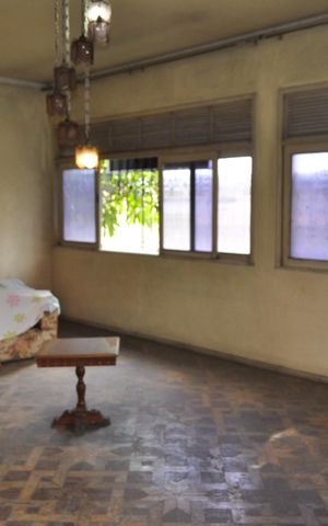 Casa à venda com 300m², 4 quartos e 4 vagasSala