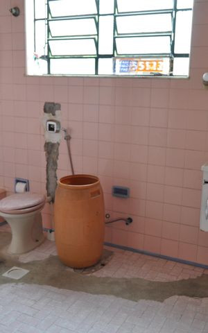 Casa à venda com 300m², 4 quartos e 4 vagasBanheiro