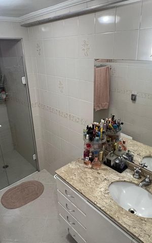 Apartamento à venda com 114m², 3 quartos e sem vaga Apartamento à venda com 114m², 3 quartos e sem vagaBanheiro 2