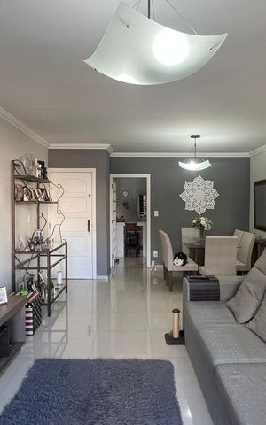 Apartamento à venda com 114m², 3 quartos e sem vaga Apartamento à venda com 114m², 3 quartos e sem vagaSala