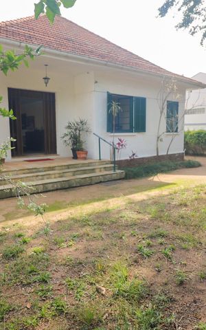 Casa à venda com 140m², 4 quartos e 4 vagas Casa à venda com 140m², 4 quartos e 4 vagasJardim