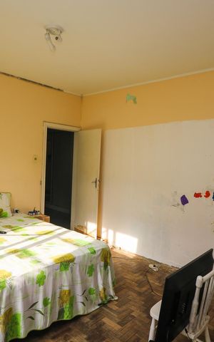 Casa à venda com 140m², 4 quartos e 4 vagas Casa à venda com 140m², 4 quartos e 4 vagasQuarto Suíte