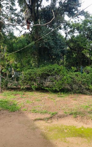 Casa à venda com 140m², 4 quartos e 4 vagas Casa à venda com 140m², 4 quartos e 4 vagasVista do Quarto 2