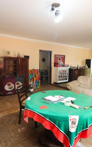 Casa à venda com 140m², 4 quartos e 4 vagas Casa à venda com 140m², 4 quartos e 4 vagasSala 1
