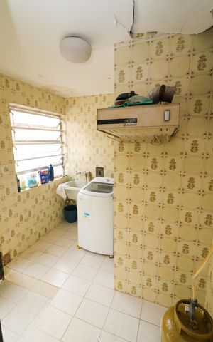 Casa à venda com 140m², 4 quartos e 4 vagas Casa à venda com 140m², 4 quartos e 4 vagasÁrea de Serviço