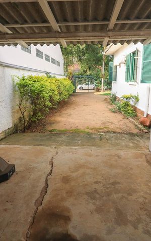Casa à venda com 140m², 4 quartos e 4 vagas Casa à venda com 140m², 4 quartos e 4 vagasGaragem