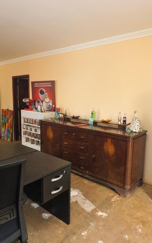 Casa à venda com 140m², 4 quartos e 4 vagas Casa à venda com 140m², 4 quartos e 4 vagasSala 2