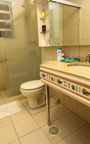 Casa à venda com 140m², 4 quartos e 4 vagas Casa à venda com 140m², 4 quartos e 4 vagasBanheiro Social