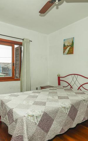 Casa à venda com 200m², 4 quartos e 2 vagasQuarto Suíte