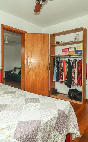 Casa à venda com 200m², 4 quartos e 2 vagasQuarto Suíte