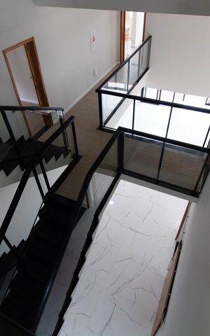Casa de condomínio à venda com 531m², 4 quartos e 4 vagas Casa de condomínio à venda com 531m², 4 quartos e 4 vagasHall Superior