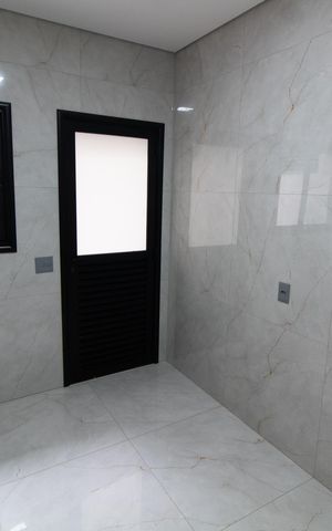 Casa de condomínio à venda com 531m², 4 quartos e 4 vagas Casa de condomínio à venda com 531m², 4 quartos e 4 vagasÁrea de Serviço
