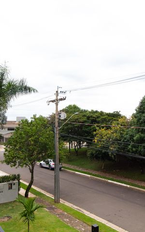 Casa de condomínio à venda com 531m², 4 quartos e 4 vagas Casa de condomínio à venda com 531m², 4 quartos e 4 vagasSacada Suíte 4