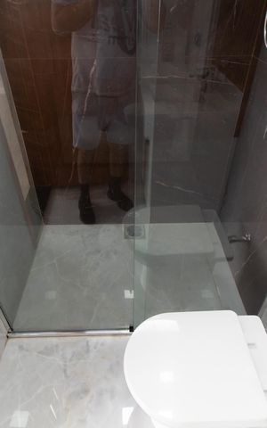 Casa de condomínio à venda com 531m², 4 quartos e 4 vagas Casa de condomínio à venda com 531m², 4 quartos e 4 vagasBanheiro Suíte 4