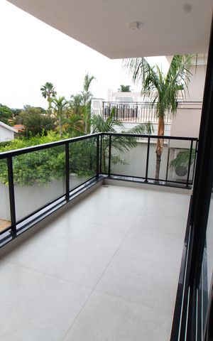 Casa de condomínio à venda com 531m², 4 quartos e 4 vagas Casa de condomínio à venda com 531m², 4 quartos e 4 vagasSacada Suíte 3