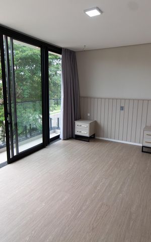 Casa de condomínio à venda com 531m², 4 quartos e 4 vagas Casa de condomínio à venda com 531m², 4 quartos e 4 vagasSuíte 4