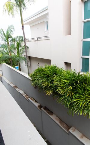 Casa de condomínio à venda com 531m², 4 quartos e 4 vagas Casa de condomínio à venda com 531m², 4 quartos e 4 vagasVista Suíte 1