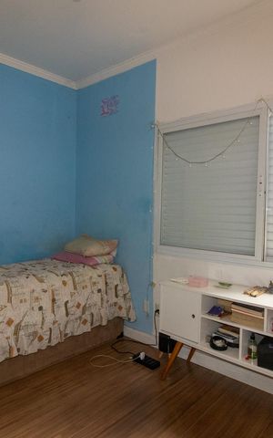 Casa à venda com 240m², 3 quartos e 2 vagas Casa à venda com 240m², 3 quartos e 2 vagasQuarto 1