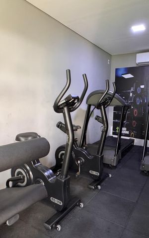 Apartamento à venda com 45m², 2 quartos e 1 vaga Apartamento à venda com 45m², 2 quartos e 1 vagaÁrea comum - Academia