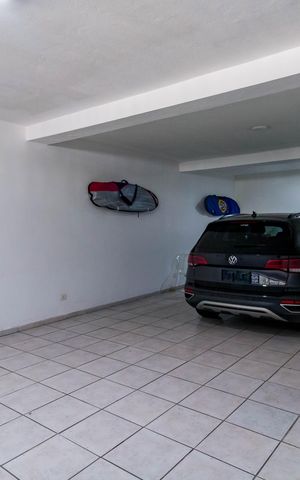 Casa à venda com 220m², 3 quartos e 4 vagas Casa à venda com 220m², 3 quartos e 4 vagasÁrea comum