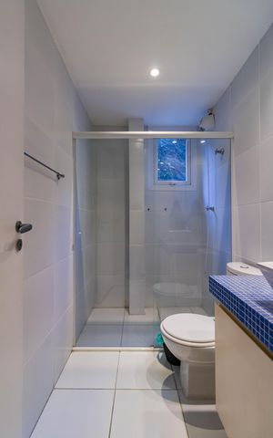 Casa à venda com 220m², 3 quartos e 4 vagas Casa à venda com 220m², 3 quartos e 4 vagasBanheiro Social