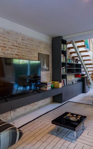 Casa à venda com 220m², 3 quartos e 4 vagas Casa à venda com 220m², 3 quartos e 4 vagasSala